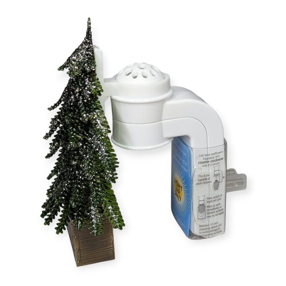 Bath & Body Works Pine Christmas Tree Wallflower Light Up Plug In w/Bulb Refill - Picture 4 of 11